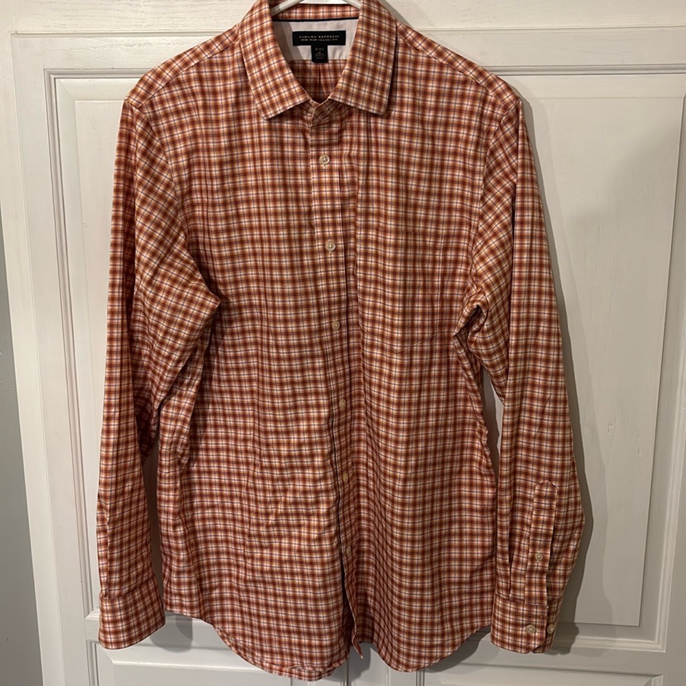 Banana Republic Plaid Oxford shirt. 15-15 1/2 neck. Sz Medium